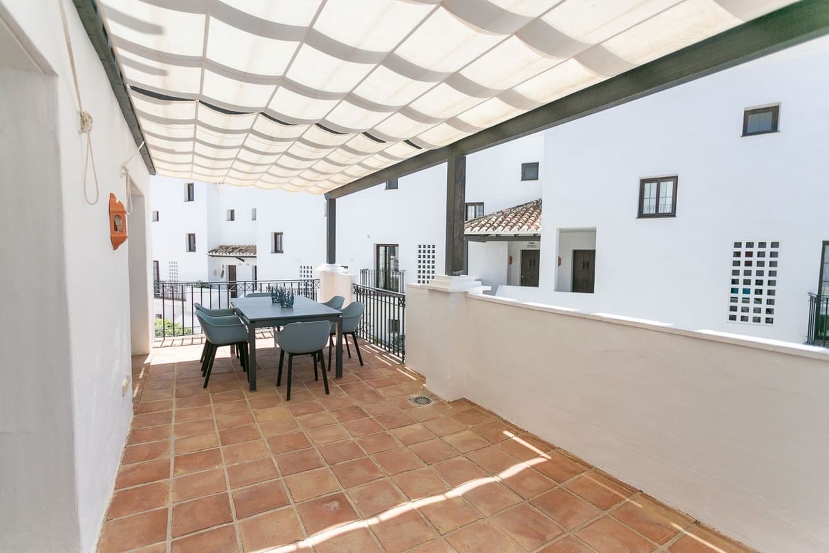 4 bedroom Penthouse for sale in Los Monteros with pool garage - € 895,000 (Ref: 9480412)
