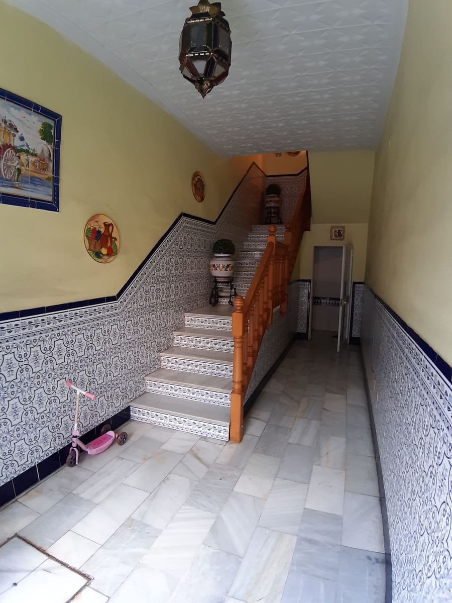 4 bedroom Villa for sale in Mijas with garage - € 895,000 (Ref: 9480414)