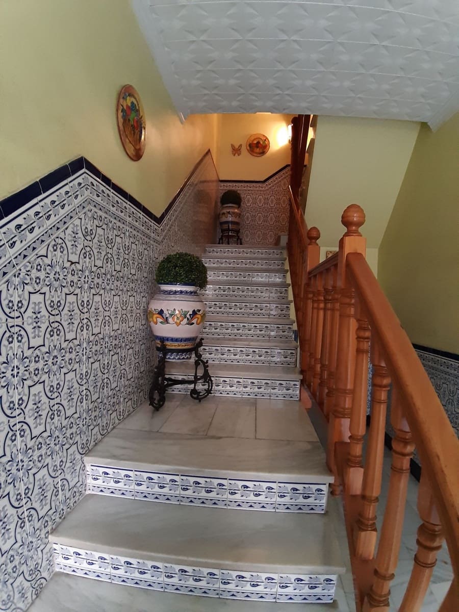 4 bedroom Villa for sale in Mijas with garage - € 895,000 (Ref: 9480414)