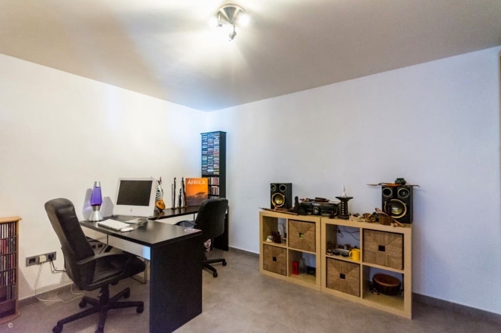 5 bedroom Villa for sale in Mijas Costa with pool - € 895,000 (Ref: 9480415)