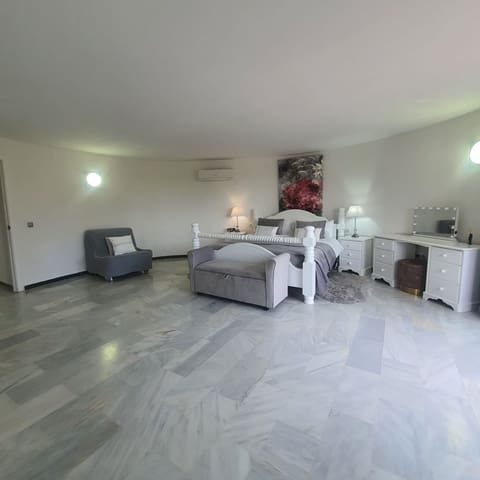 Chalet de 6 habitaciones en El Faro, Mijas en venta con piscina - 895.000 € (Ref: 9480416)
