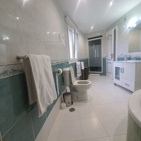 Chalet de 6 habitaciones en El Faro, Mijas en venta con piscina - 895.000 € (Ref: 9480416)