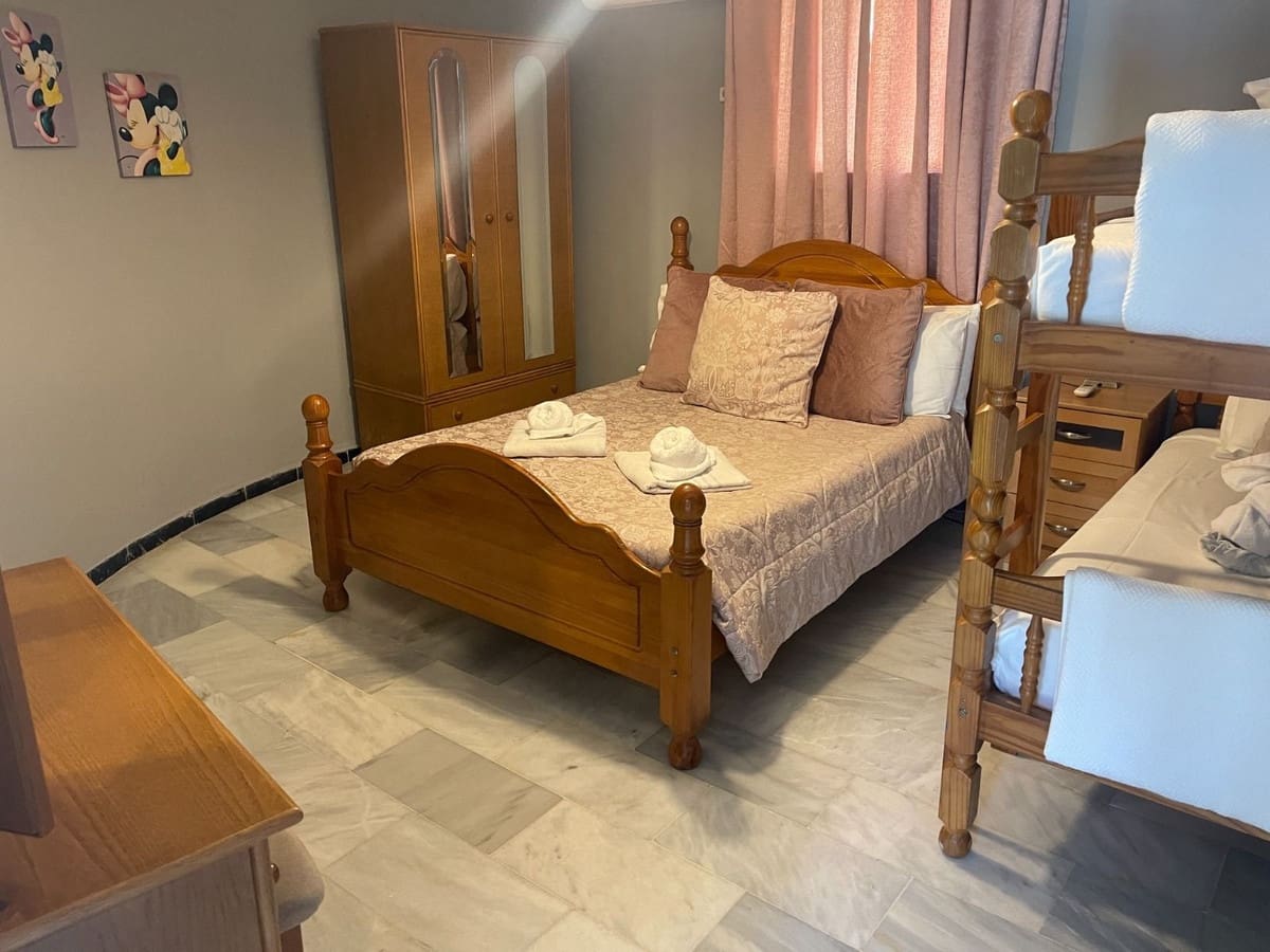 Chalet de 6 habitaciones en El Faro en venta con piscina - 895.000 € (Ref: 9480416)