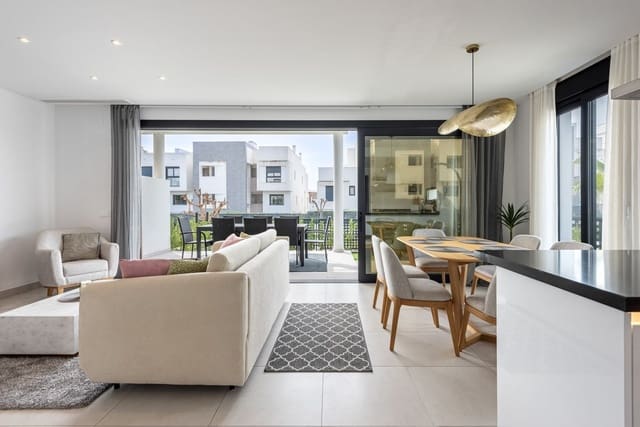 3 bedroom Townhouse for sale in Estepona with pool - € 895,000 (Ref: 9480418)