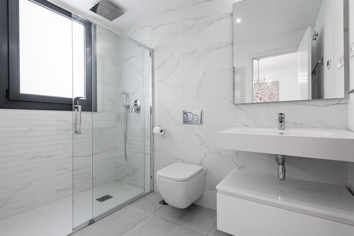 3 bedroom Townhouse for sale in Estepona with pool - € 895,000 (Ref: 9480418)