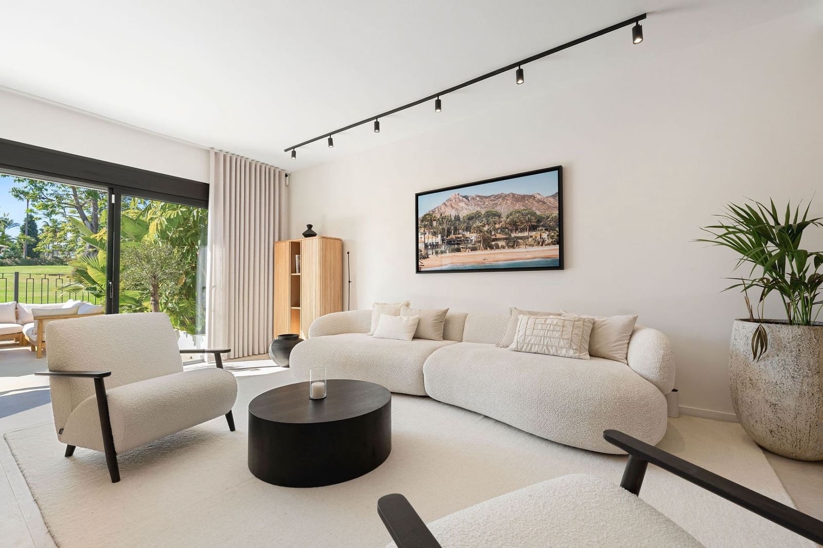 Casa de 3 habitaciones en Nueva Andalucia en venta con piscina - 895.000 € (Ref: 9480419)