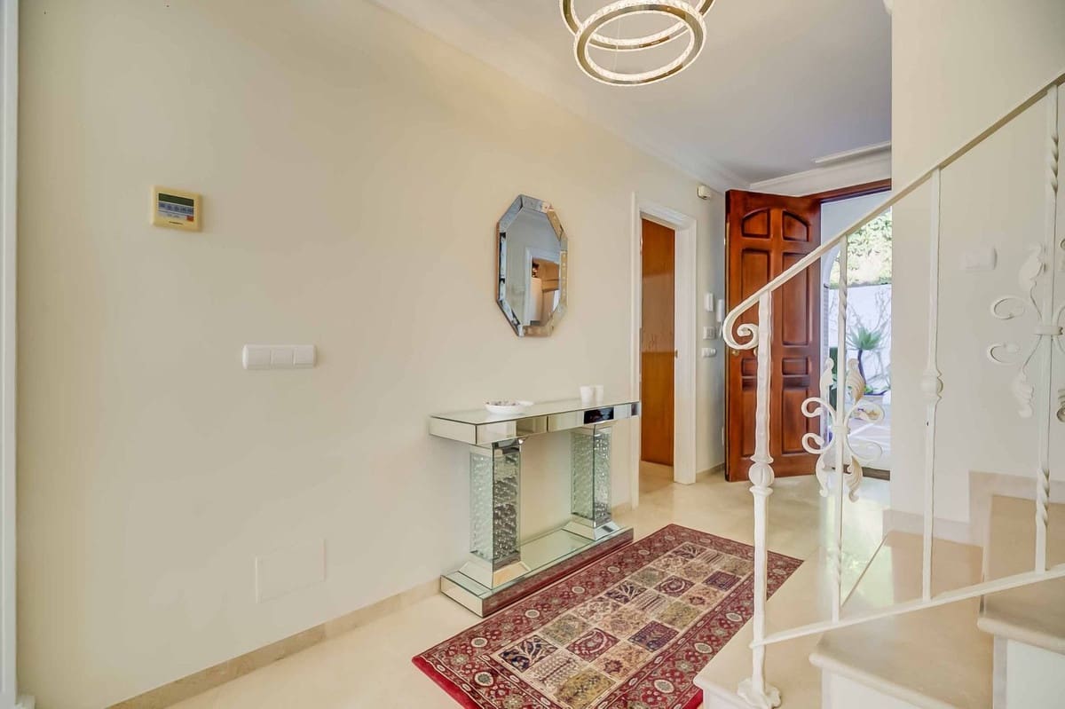 3 camera da letto Casa in vendita in Artola con piscina garage - 895.000 € (Rif: 9480420)