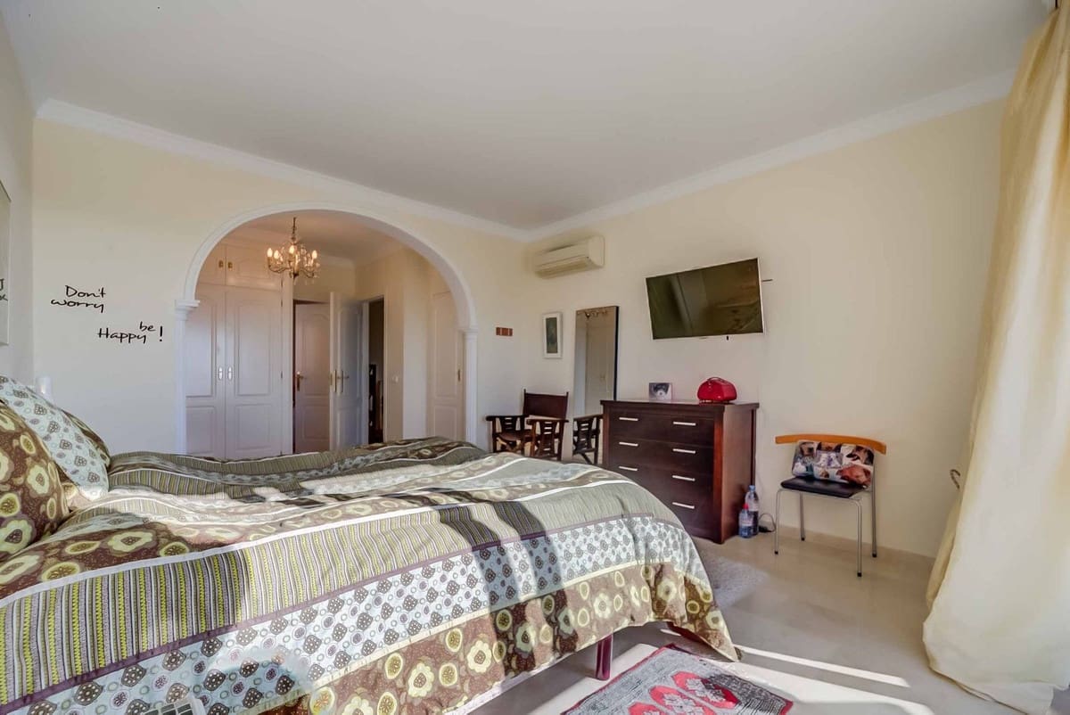 3 camera da letto Casa in vendita in Artola con piscina garage - 895.000 € (Rif: 9480420)