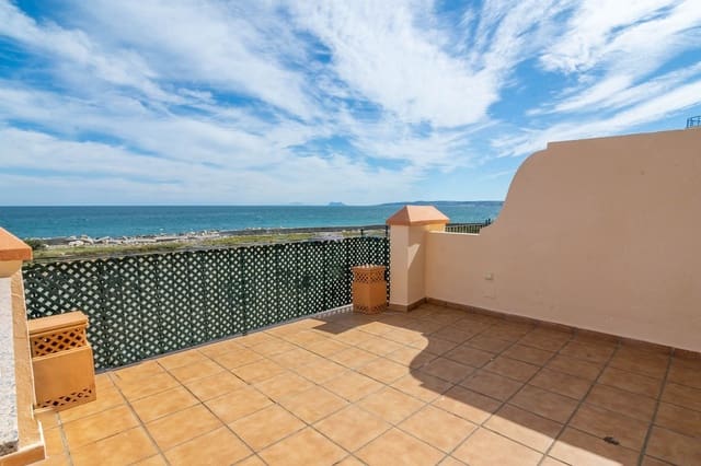 Casa de 4 habitaciones en Centro, Estepona en venta con piscina - 895.000 € (Ref: 9480422)