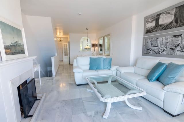 4 camera da letto Casa in vendita in Centro, Estepona con piscina - 895.000 € (Rif: 9480422)