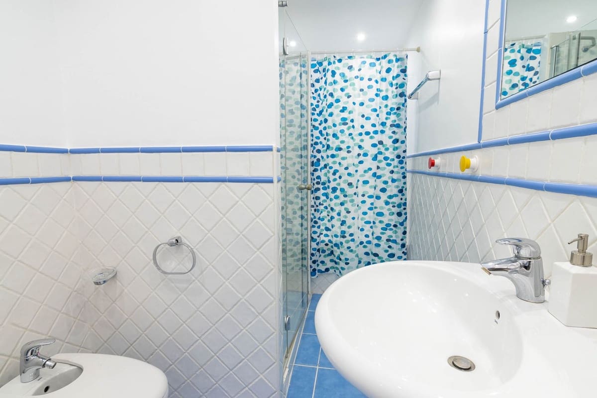 4 sypialnia Dom na sprzedaż w Estepona z basenem - 895 000 € (Ref: 9480422)