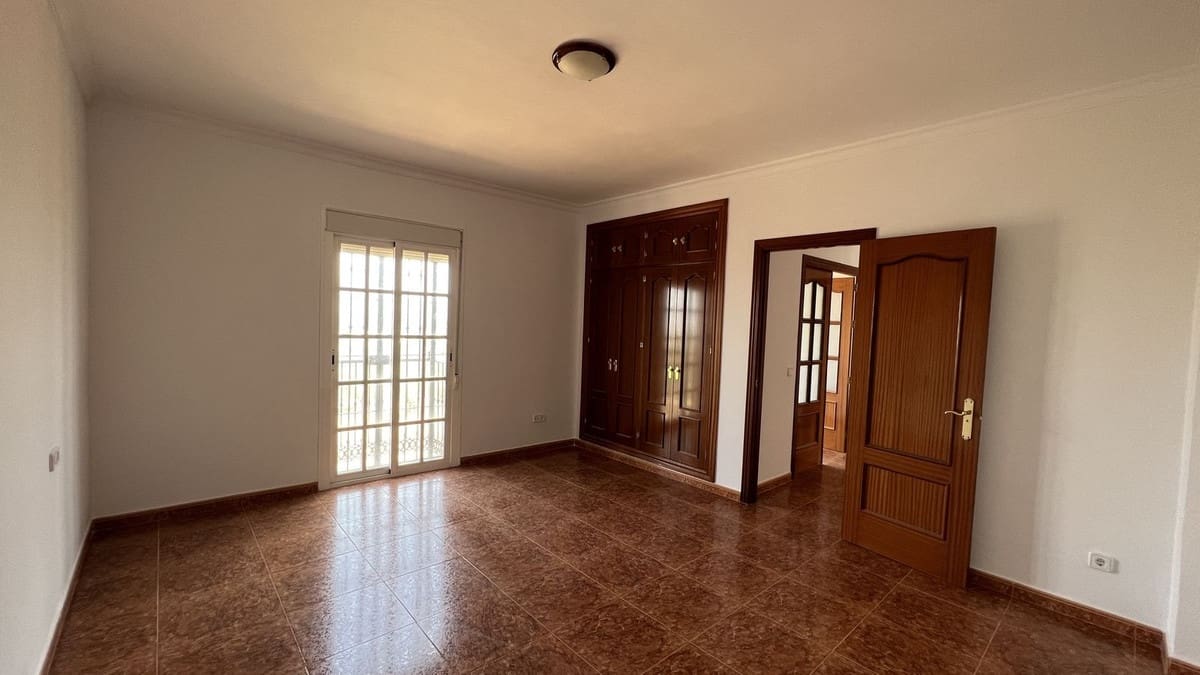 8 makuuhuone Maalaistalo myytävänä paikassa Alhaurin de la Torre mukana uima-altaan - 895 000 € (Ref: 9480423)