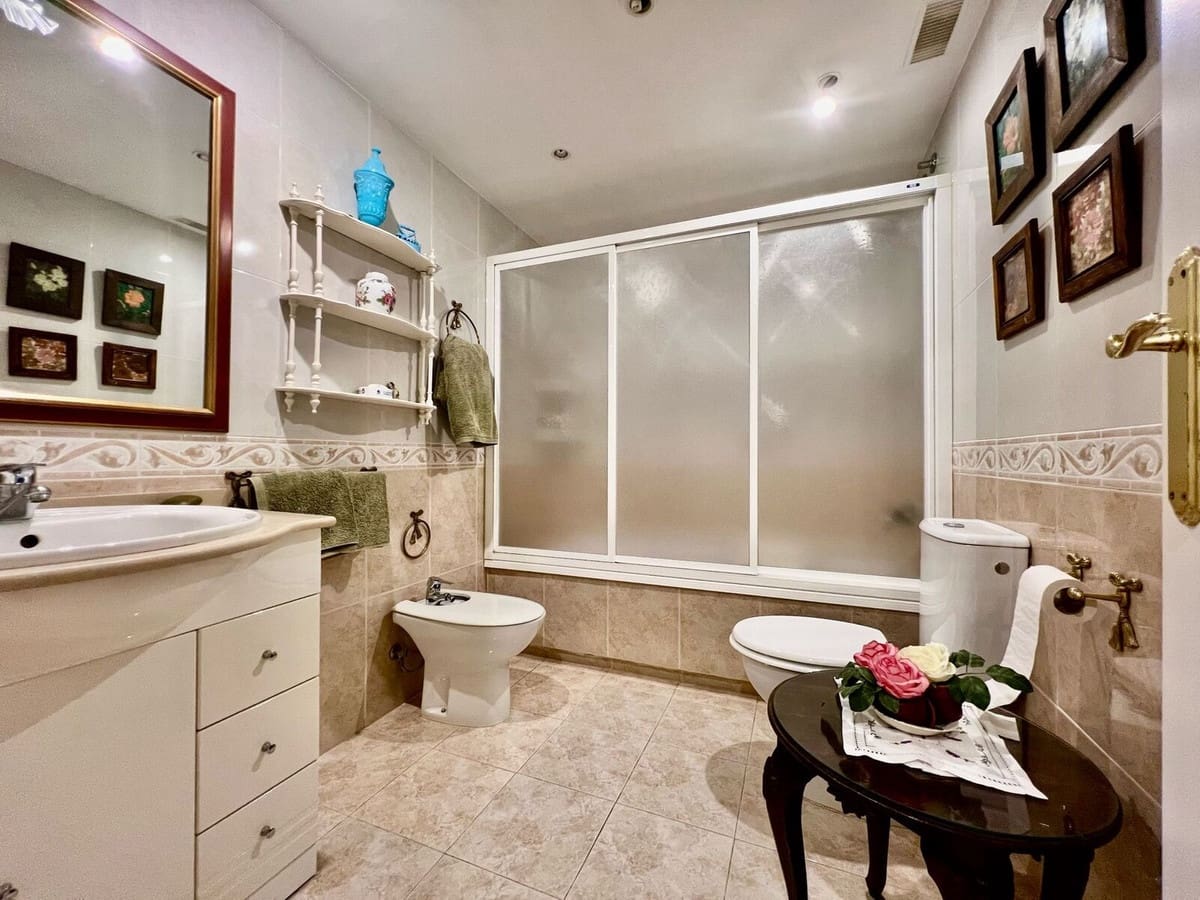 4 bedroom Apartment for sale in Guadalmina with pool garage - € 899,000 (Ref: 9480425)