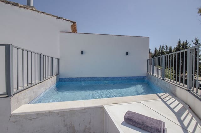 3 slaapkamer Halfvrijstaande villa te koop in San Pedro de Alcántara Pueblo, Marbella met zwembad - € 899.000 (Ref: 9480428)