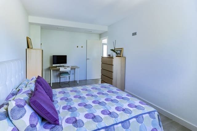3 slaapkamer Halfvrijstaande villa te koop in San Pedro de Alcántara Pueblo, Marbella met zwembad - € 899.000 (Ref: 9480428)
