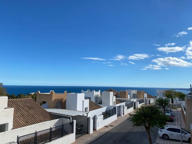 4 Zimmer Doppelhaus zu verkaufen in Benalmadena Costa, Benalmádena mit Pool Garage - 899.000 € (Ref: 9480429)