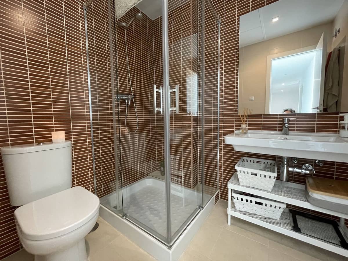 4 Zimmer Doppelhaus zu verkaufen in Benalmadena Costa mit Pool Garage - 899.000 € (Ref: 9480429)