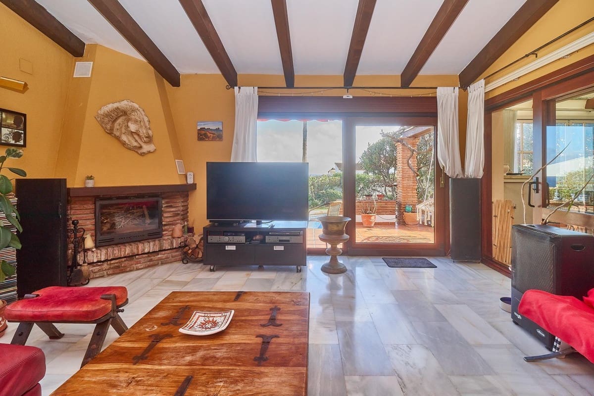 4 bedroom Villa for sale in Mijas with pool - € 899,970 (Ref: 9480432)
