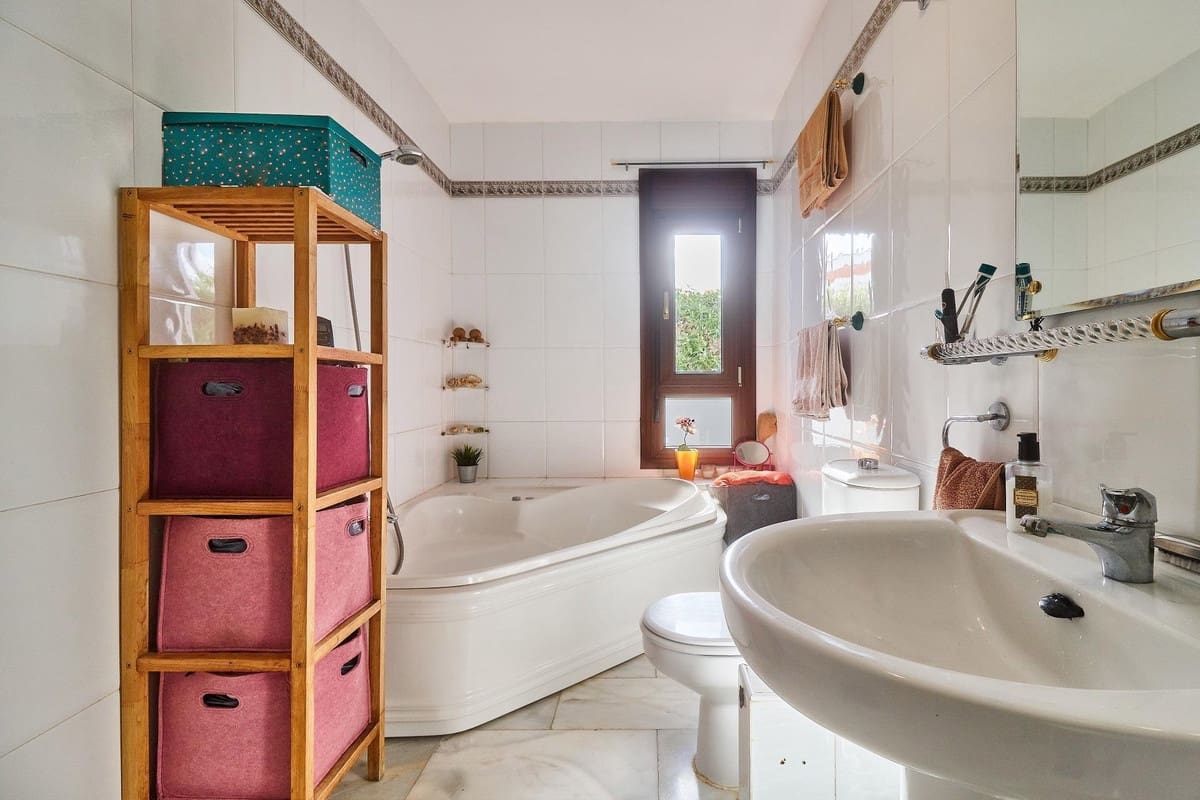 4 bedroom Villa for sale in Mijas with pool - € 899,970 (Ref: 9480432)