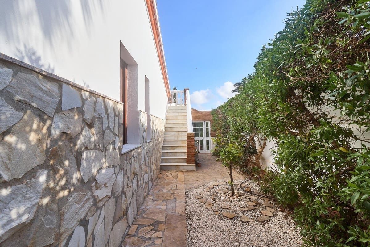 4 bedroom Villa for sale in Mijas with pool - € 899,970 (Ref: 9480432)