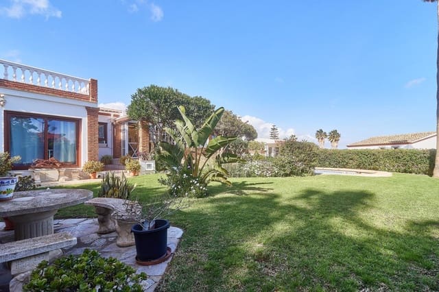 Chalet de 4 habitaciones en Mijas pueblo, Mijas en venta con piscina - 899.970 € (Ref: 9480432)