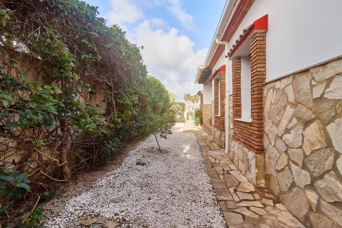4 soverom Villa til salgs i Mijas med svømmebasseng - € 899 970 (Ref: 9480432)