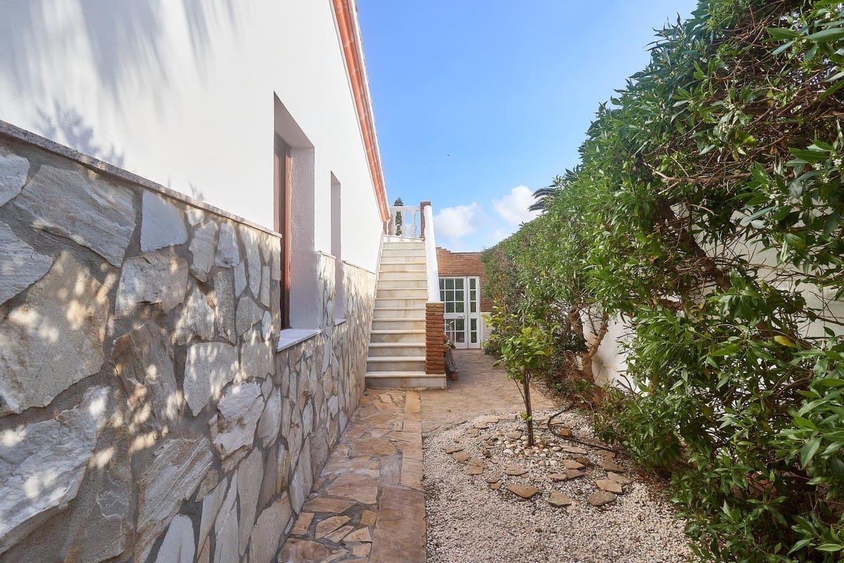 4 soverom Villa til salgs i Mijas med svømmebasseng - € 899 970 (Ref: 9480432)