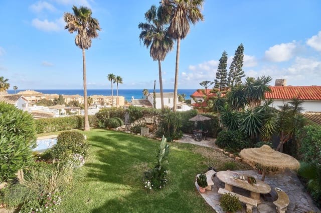 Chalet de 4 habitaciones en Mijas pueblo, Mijas en venta con piscina - 899.970 € (Ref: 9480432)