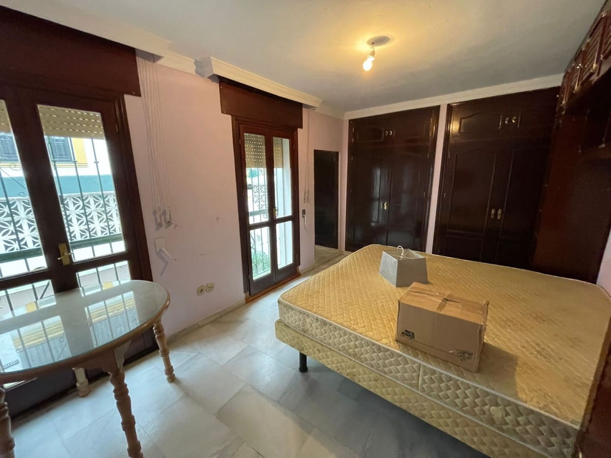 5 soveværelse Byhus til salg i Estepona - € 900.000 (Ref: 9480434)