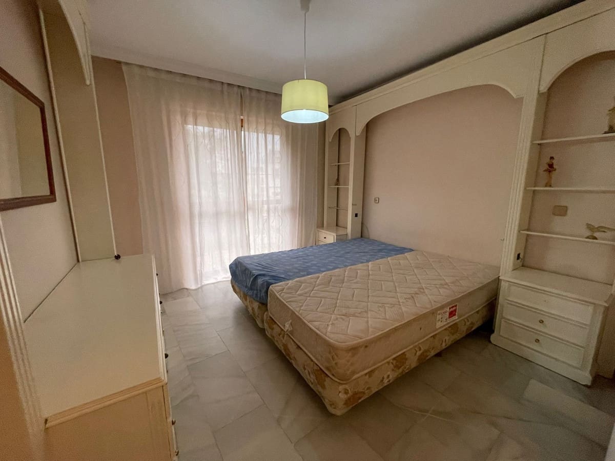 5 soveværelse Byhus til salg i Estepona - € 900.000 (Ref: 9480434)