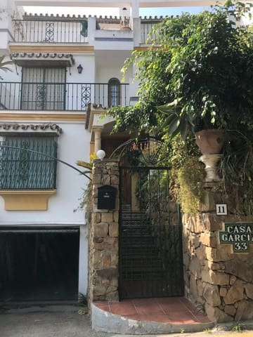 5 soveværelse Byhus til salg i Centro, Estepona - € 900.000 (Ref: 9480434)