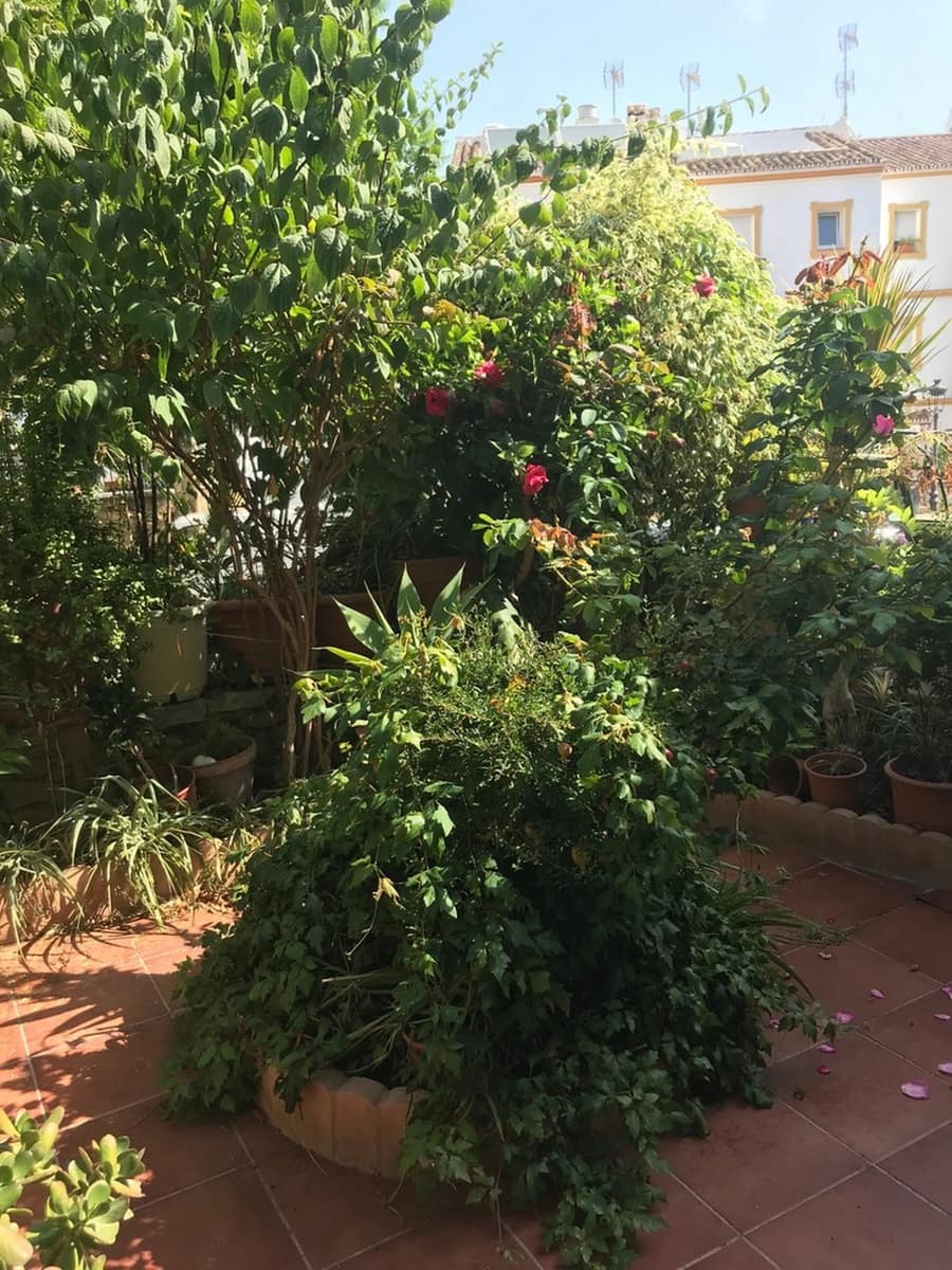 5 soveværelse Byhus til salg i Estepona - € 900.000 (Ref: 9480434)