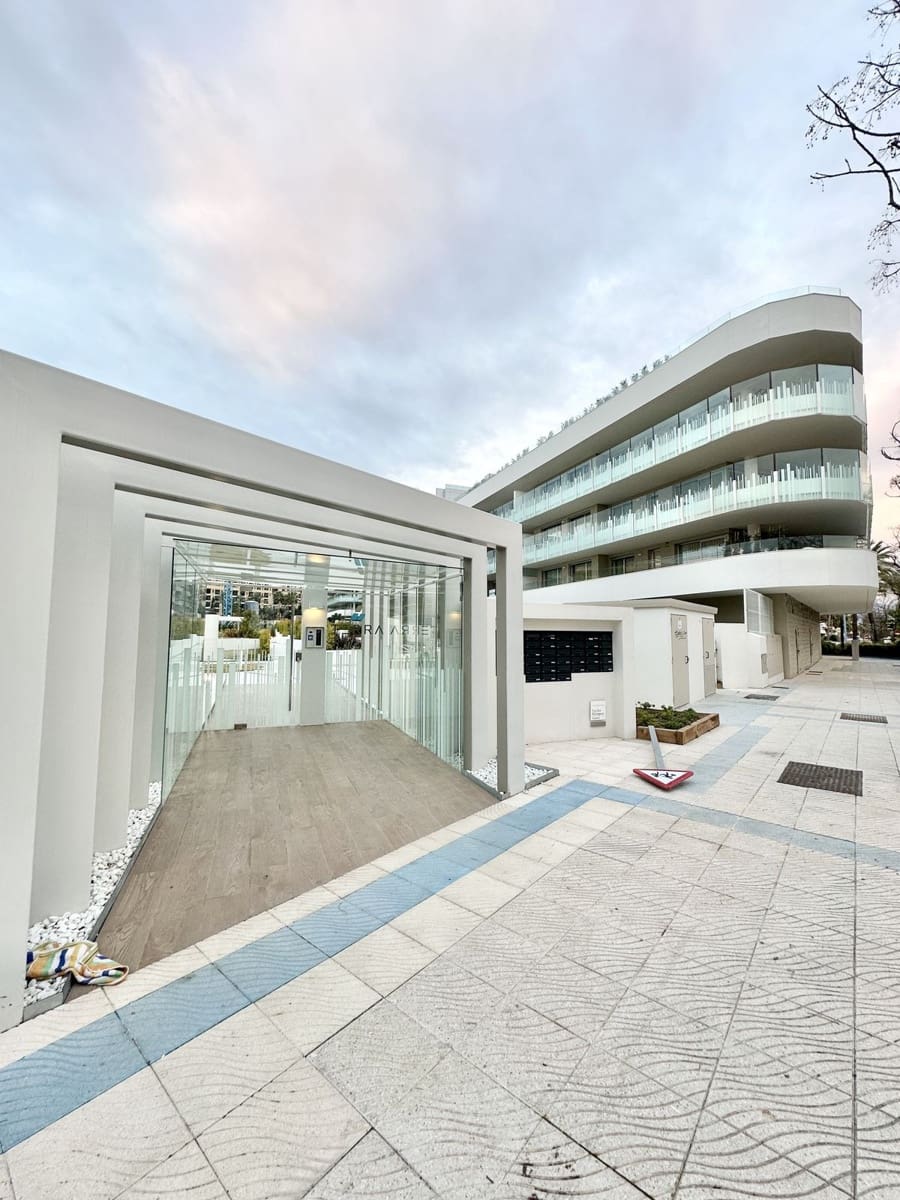 3 bedroom Apartment for sale in San Pedro de Alcantara with pool garage - € 928,000 (Ref: 9480441)