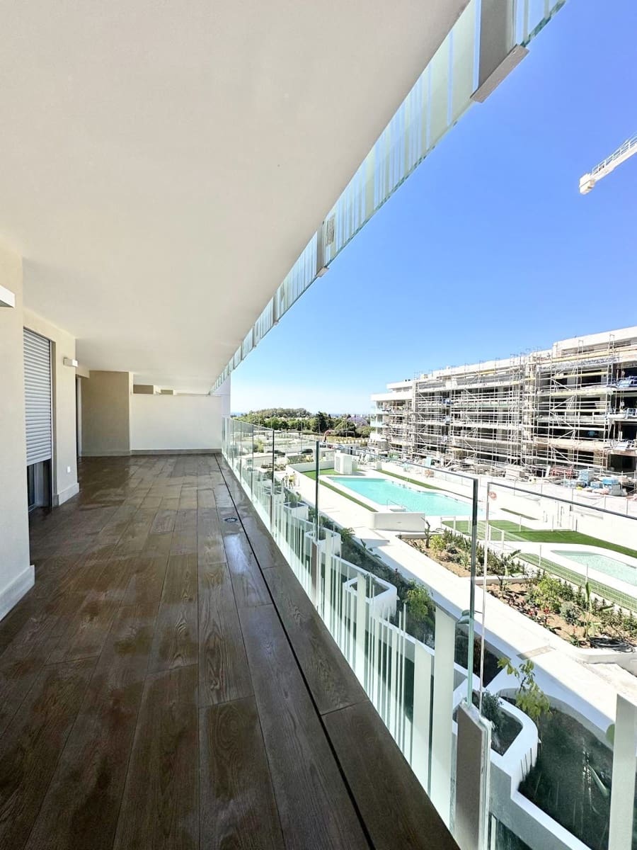 3 bedroom Apartment for sale in San Pedro de Alcantara with pool garage - € 928,000 (Ref: 9480441)