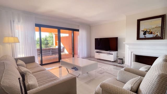 Apartamento de 3 habitaciones en Monte Halcones, Benahavís en venta con piscina - 930.000 € (Ref: 9480442)