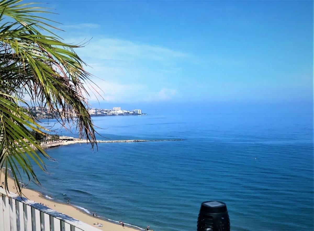 2 sovrum Takvåning till salu i Fuengirola med pool garage - 939 000 € (Ref: 9480445)