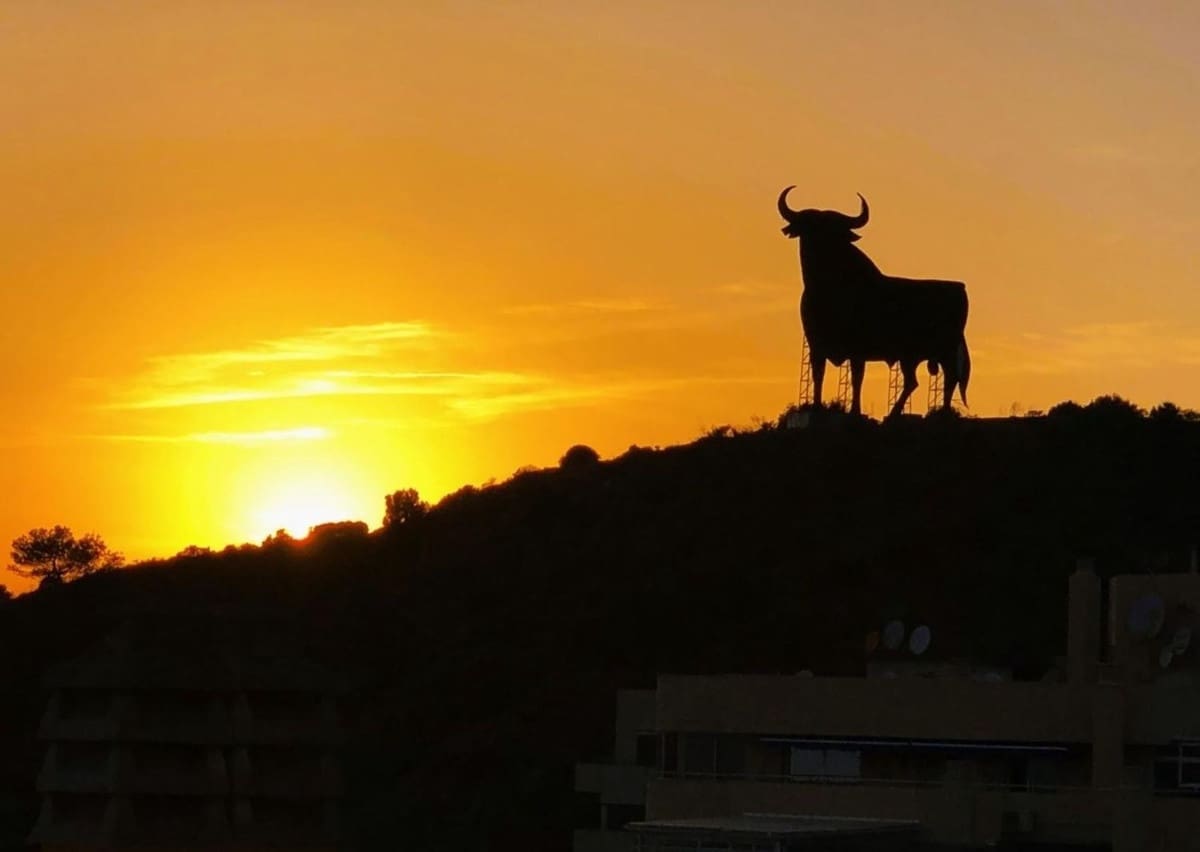 2 sovrum Takvåning till salu i Fuengirola med pool garage - 939 000 € (Ref: 9480445)