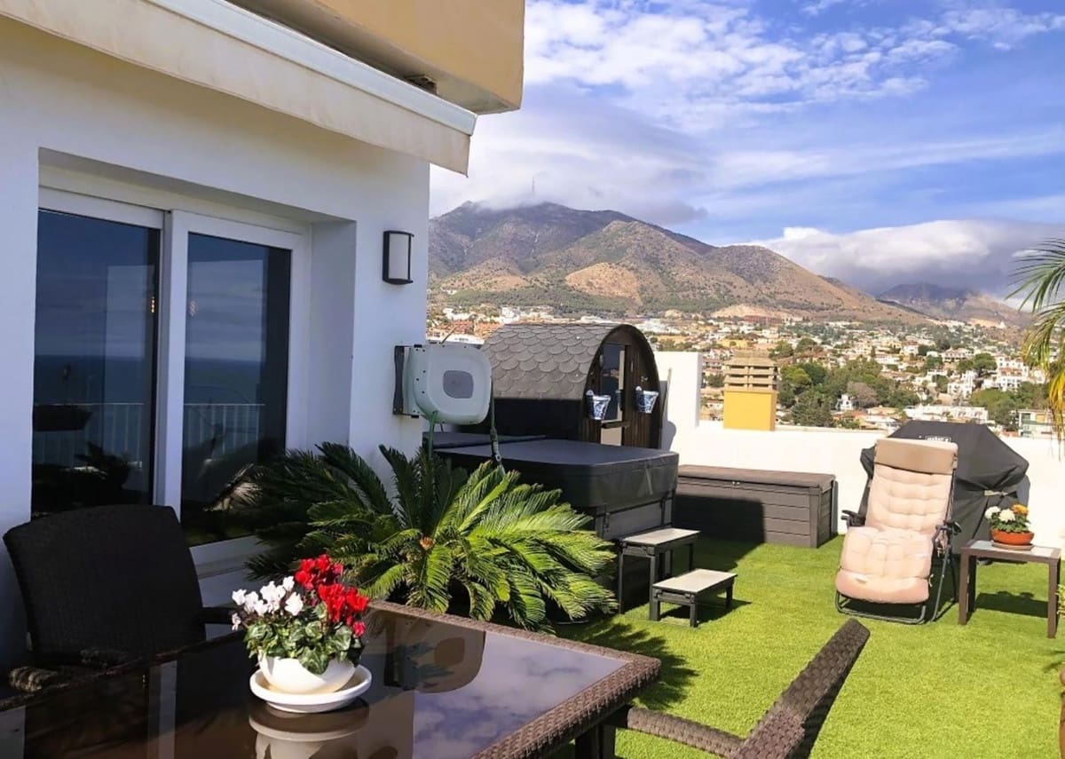 2 sovrum Takvåning till salu i Fuengirola med pool garage - 939 000 € (Ref: 9480445)