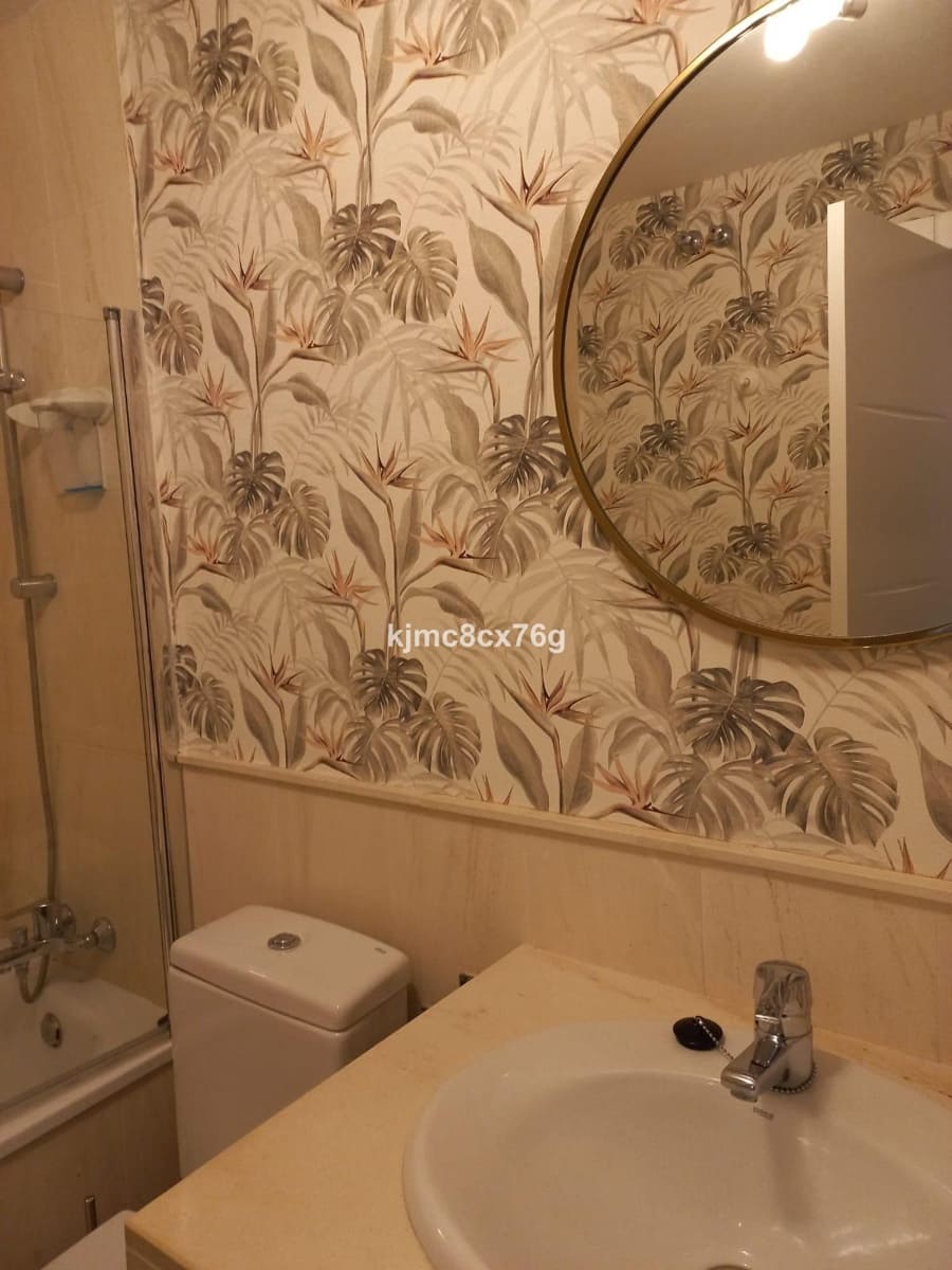 3 bedroom Apartment for sale in Calahonda with pool - € 950,000 (Ref: 9480456)