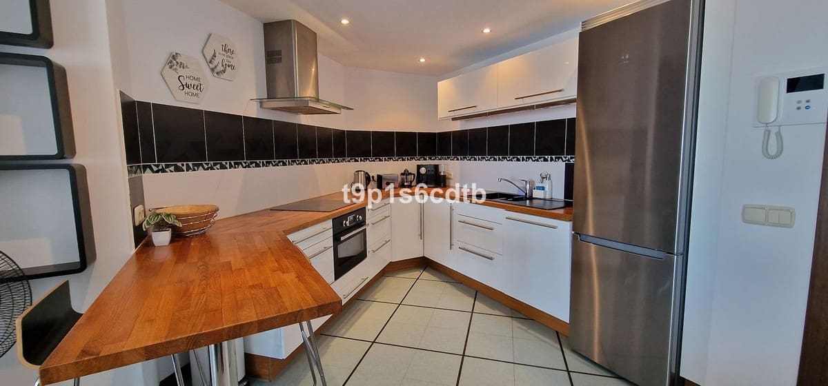 3 bedroom Apartment for sale in Puerto Banus - € 950,000 (Ref: 9480459)