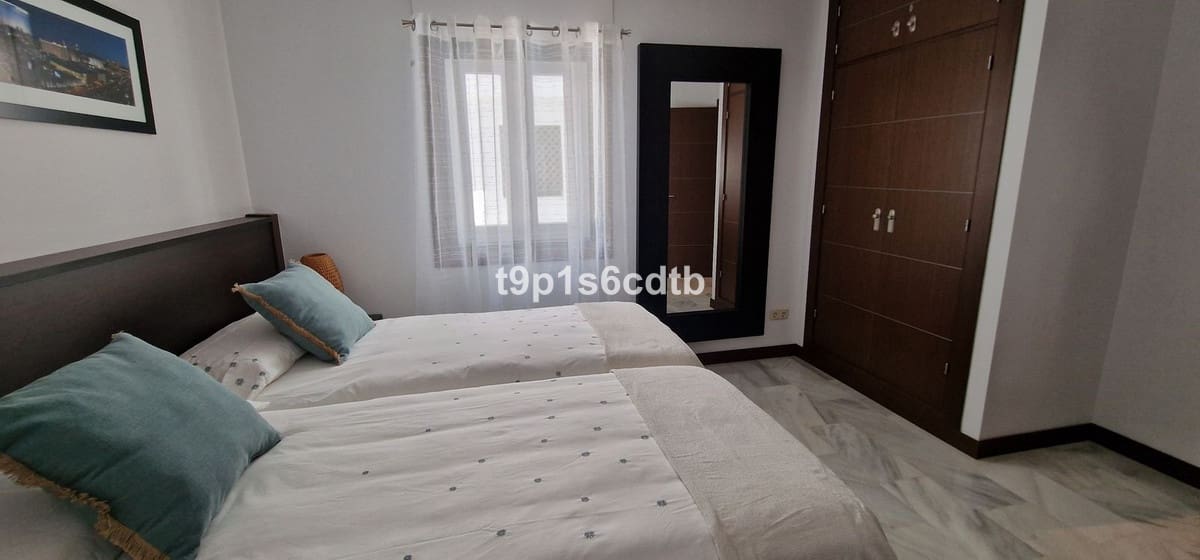 3 bedroom Apartment for sale in Puerto Banus - € 950,000 (Ref: 9480459)