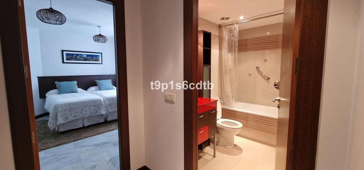 3 bedroom Apartment for sale in Puerto Banus - € 950,000 (Ref: 9480459)