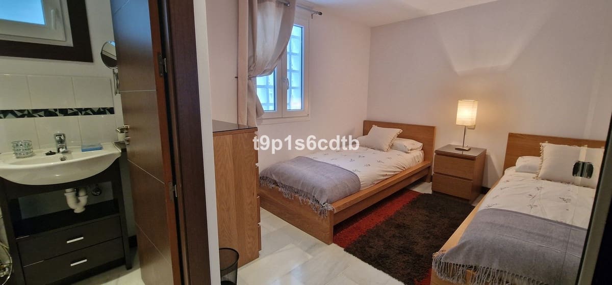 3 bedroom Apartment for sale in Puerto Banus - € 950,000 (Ref: 9480459)