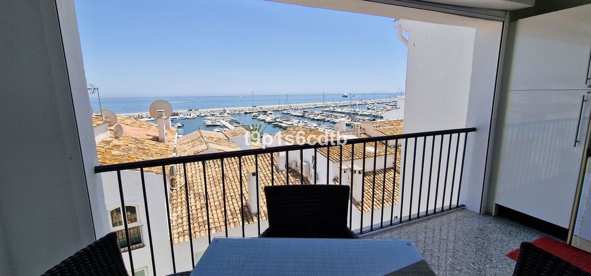 3 bedroom Apartment for sale in Puerto Banus - € 950,000 (Ref: 9480459)