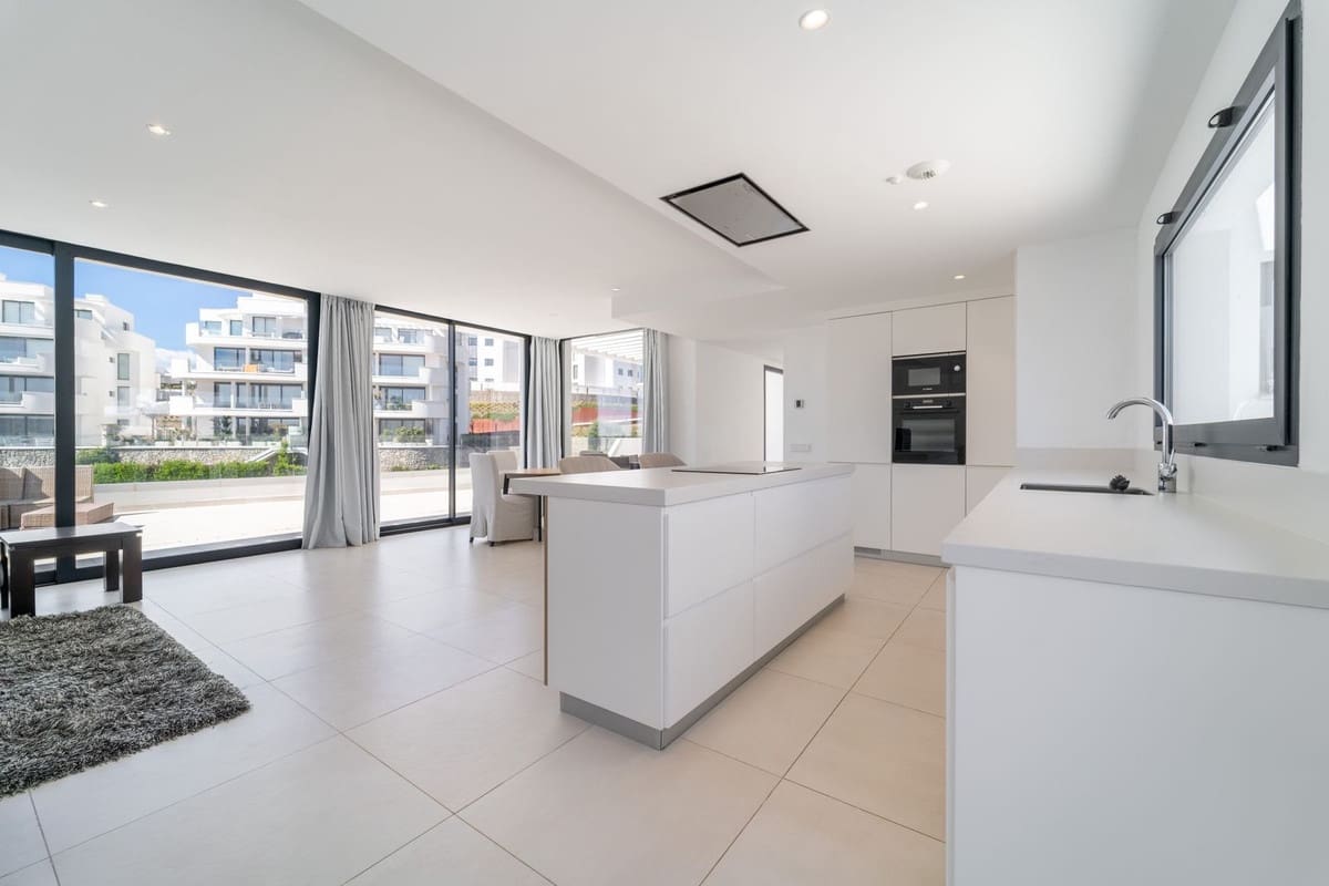 3 makuuhuone Kattohuoneisto myytävänä paikassa Fuengirola mukana uima-altaan - 950 000 € (Ref: 9480462)