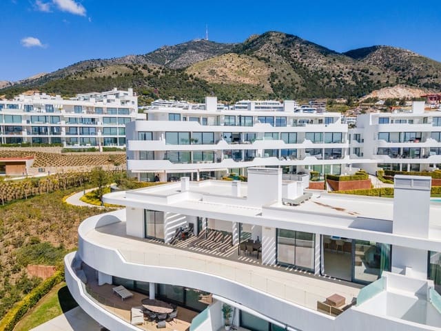 3 makuuhuone Kattohuoneisto myytävänä paikassa Centro ciudad, Fuengirola mukana uima-altaan - 950 000 € (Ref: 9480462)