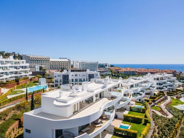 3 makuuhuone Kattohuoneisto myytävänä paikassa Centro ciudad, Fuengirola mukana uima-altaan - 950 000 € (Ref: 9480462)