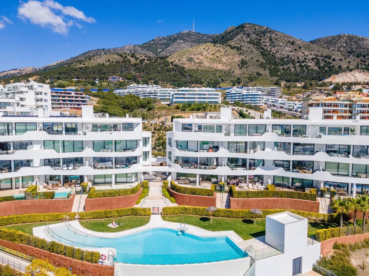 3 makuuhuone Kattohuoneisto myytävänä paikassa Fuengirola mukana uima-altaan - 950 000 € (Ref: 9480462)