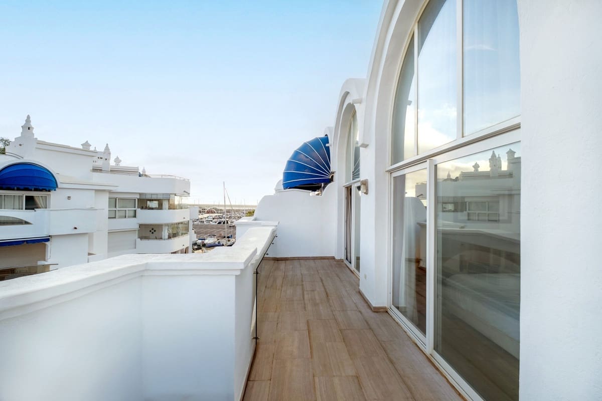 3 bedroom Penthouse for sale in Benalmadena Costa with pool - € 950,000 (Ref: 9480466)