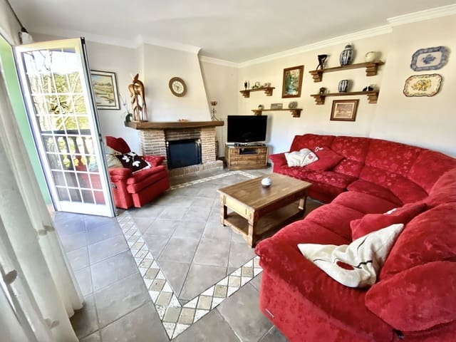 4 soverom Villa til salgs i Benahavís pueblo, Benahavís - € 950 000 (Ref: 9480467)